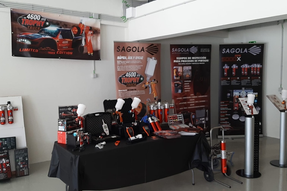 Potenciando al máximo el contacto con los profesionales