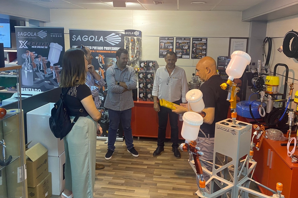 Potenciando al máximo el contacto con los profesionales