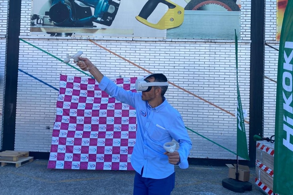 Potenciando al máximo el contacto con los profesionales